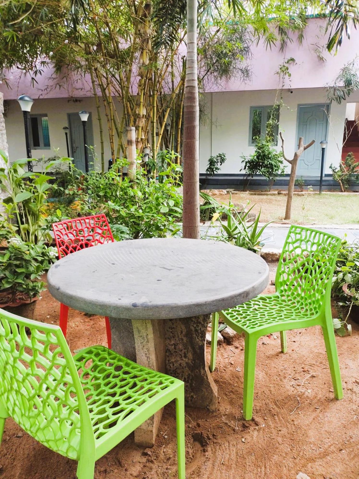 The Well Beach Side Guest House ออโรวิลล์ ภายนอก รูปภาพ